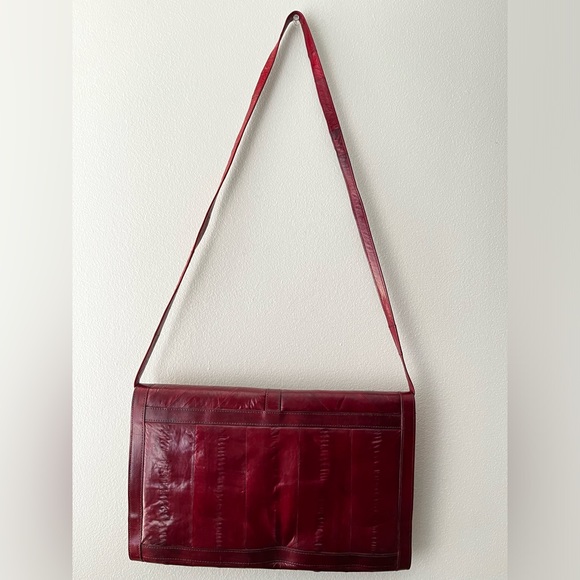 Vintage 1980’s Genuine Eel Skin Maroon/Red Handbag Shoulder bag clutch/purse - Picture 2 of 8